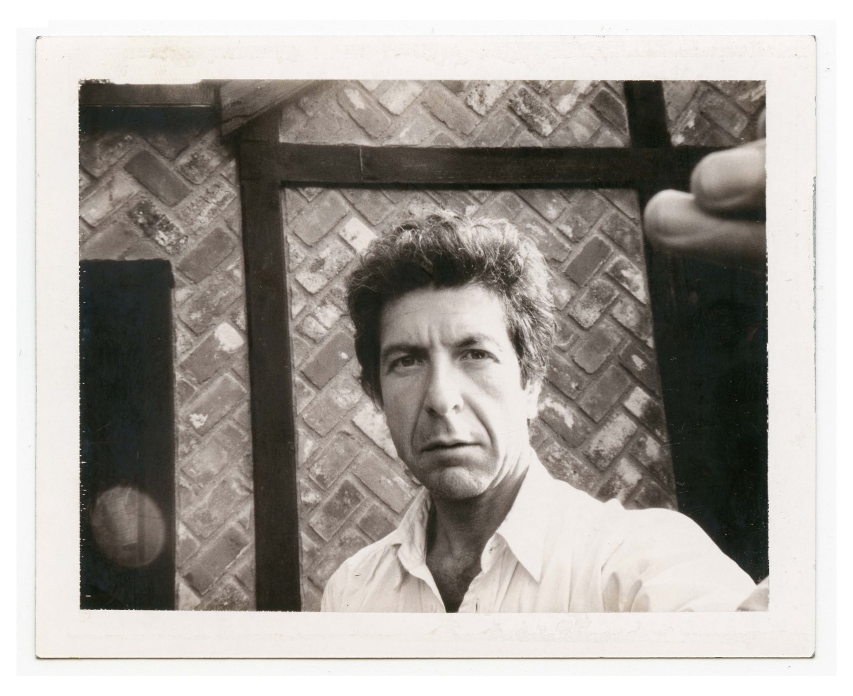 kindoftimebeing's tweet photo. #EverybodyKnows @agotoronto is closing April 10th! If you have the chance, I highly recommend going to see it. Extremely intimate experience with a huge collection of poetry, drawings, and photographs, including many self-portraits! 
#CanadianIcon #LeonardCohen #MARK1051 https://t.co/0s7meio5nH