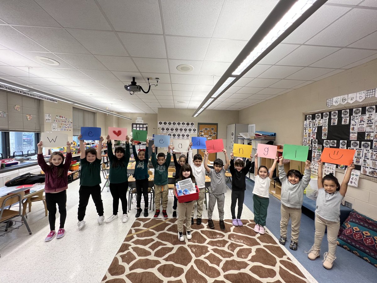 asantos124 tweet media