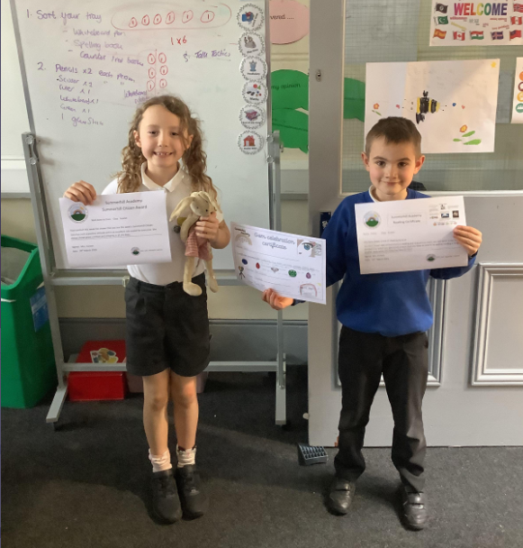SummerhillAcad1's tweet photo. What a fantastic end of term! Coco and Finley are this weeks certificate winners in Scarlet Class. 🎫🏆 @Cabotfederation #achieving #winning #gempower https://t.co/8Apv9yiZB5