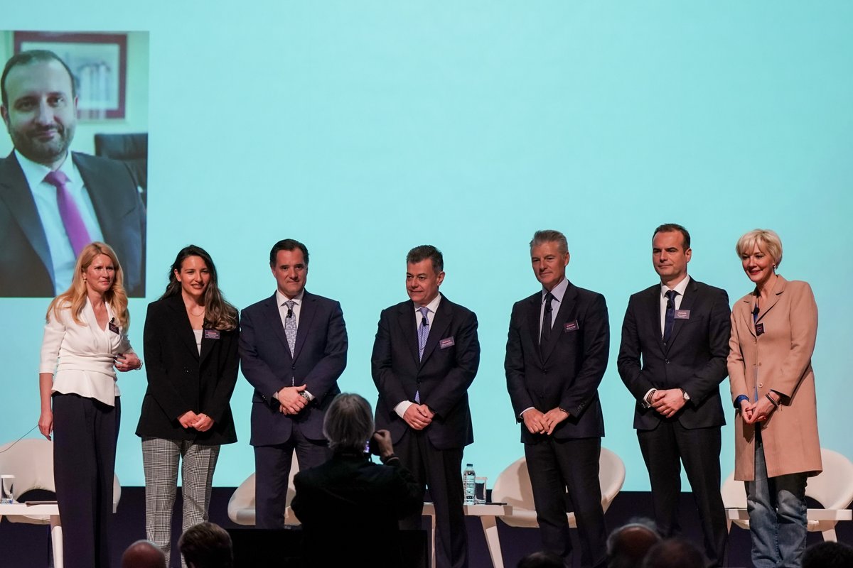 Our <a href="/MoraruAndreea/">Andreea Moraru</a> spoke on a panel at <a href="/oikonomiko_epim/">OE-E</a>'s conference "The Greek Economy: Looking Into The Future".  

The panel was on closing the investment gap.