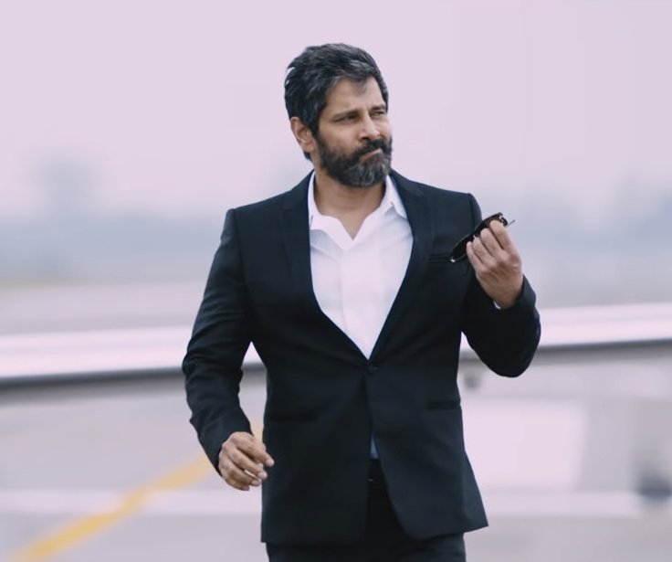 VikramTrendz's tweet photo. Time To Celebrate Our Idol @Chiyaan's Birthday In Advance. Keep Tweeting With Our Celebration Tag.

MAKE IT BIG 🥁🔥

"#VikramBDayMonthBegins"

#ChiyaanVikram #Thangalaan https://t.co/h6MHaiB5fB