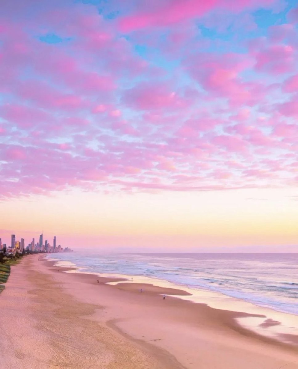 viewsoff's tweet photo. Gold Coast Australia. https://t.co/xi3Zb3mMjU