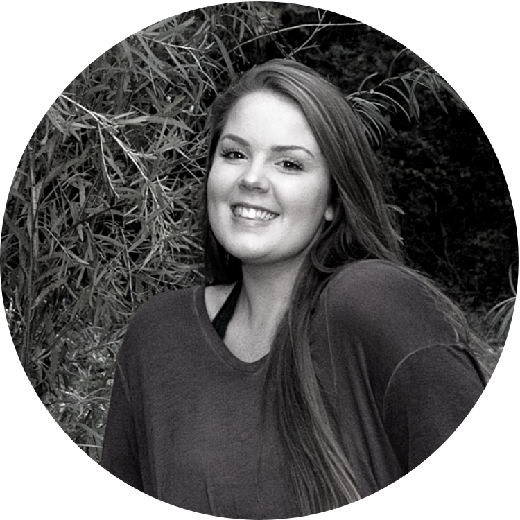 Meet the Expio team! This is Grace Ensor, Expio’s Digital Marketing Coordinator!!  A fun fact about Grace is that she has an adorable sheep-a-doodle. Read more about Grace by clicking this link! buff.ly/3nvKf8k