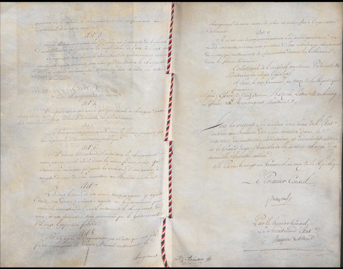 Loi du 11 germinal an XI (#1eravril  1803) relative aux prénoms et changement de noms. Ce texte établit une restriction supplémentaire quant aux choix des prénoms en établissant que ces derniers ne peuvent être choisis que dans les calendriers existants. bit.ly/3Zv8y3I