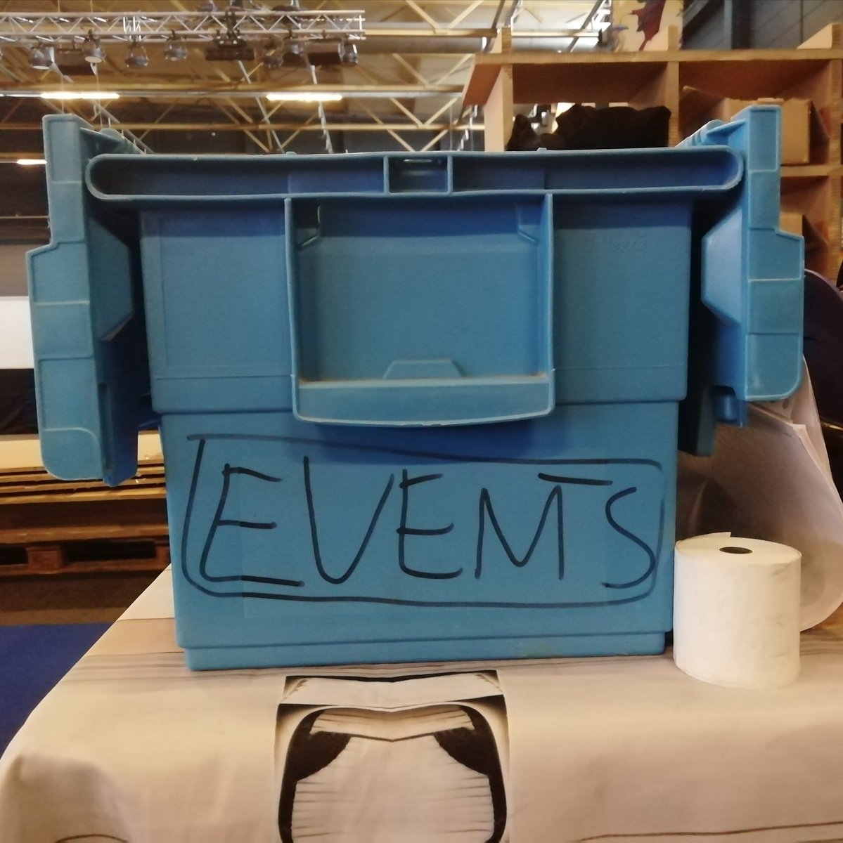 ABCBooksNL's tweet photo. Some moments from our build-up at @FACTSConvention today. The con opens tomorrow at 9am for VIPs, 10am for regular ticket holders. #ABCatFACTS #ABCintheWild https://t.co/ccSmhtH7Eq