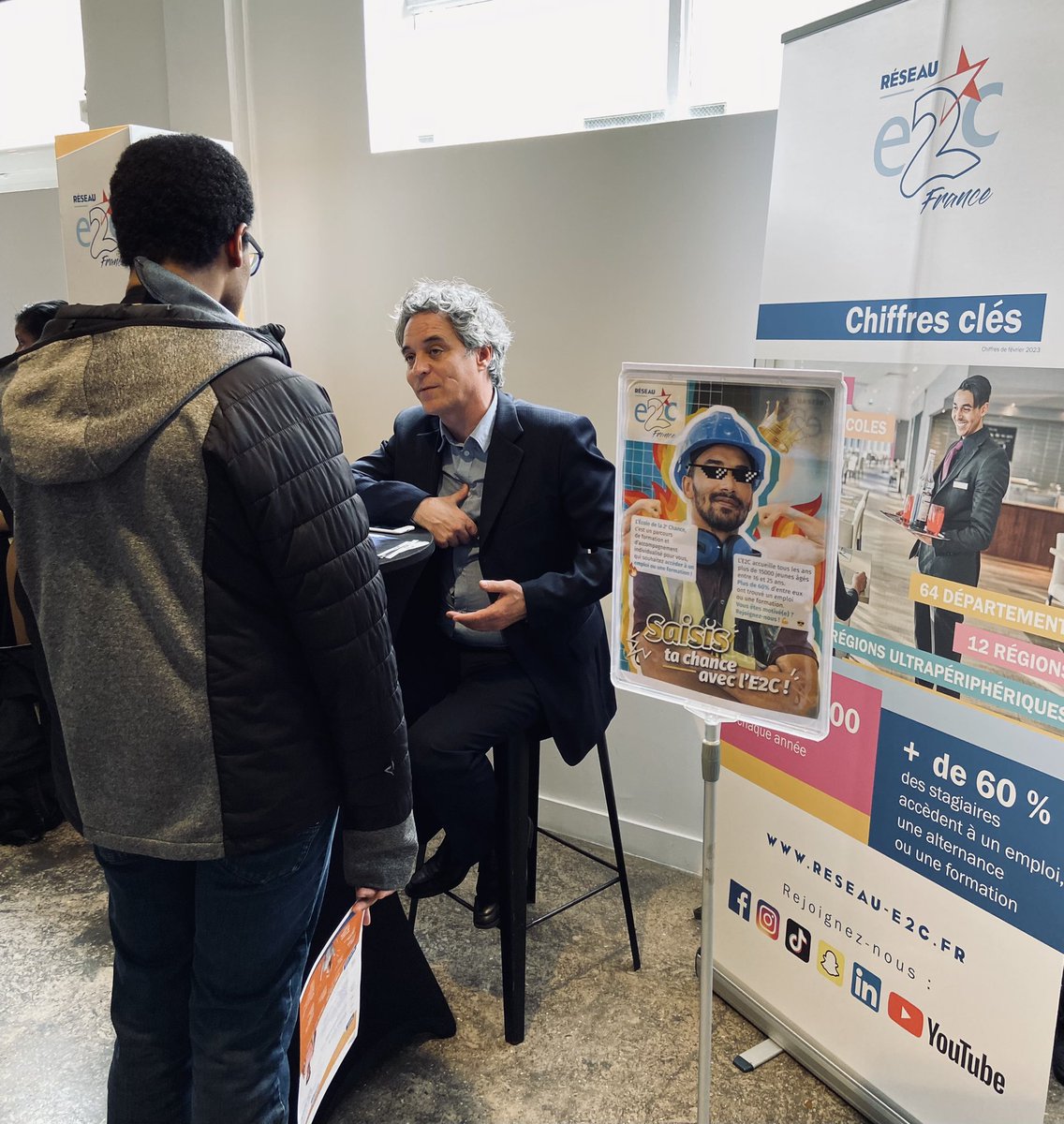 e2cfrance's tweet photo. [1 an du CEJ 🎈#Contrat #Engagement #Jeune
Le ministre du #Travail, du plein #Emploi et de l’Insertion, a organisé ce jour en Seine-Saint-Denis, un événement réunissant professionnels et #jeunes pour fêter le premier anniversaire du CEJ.

1/2 https://t.co/wbzqzk5C86