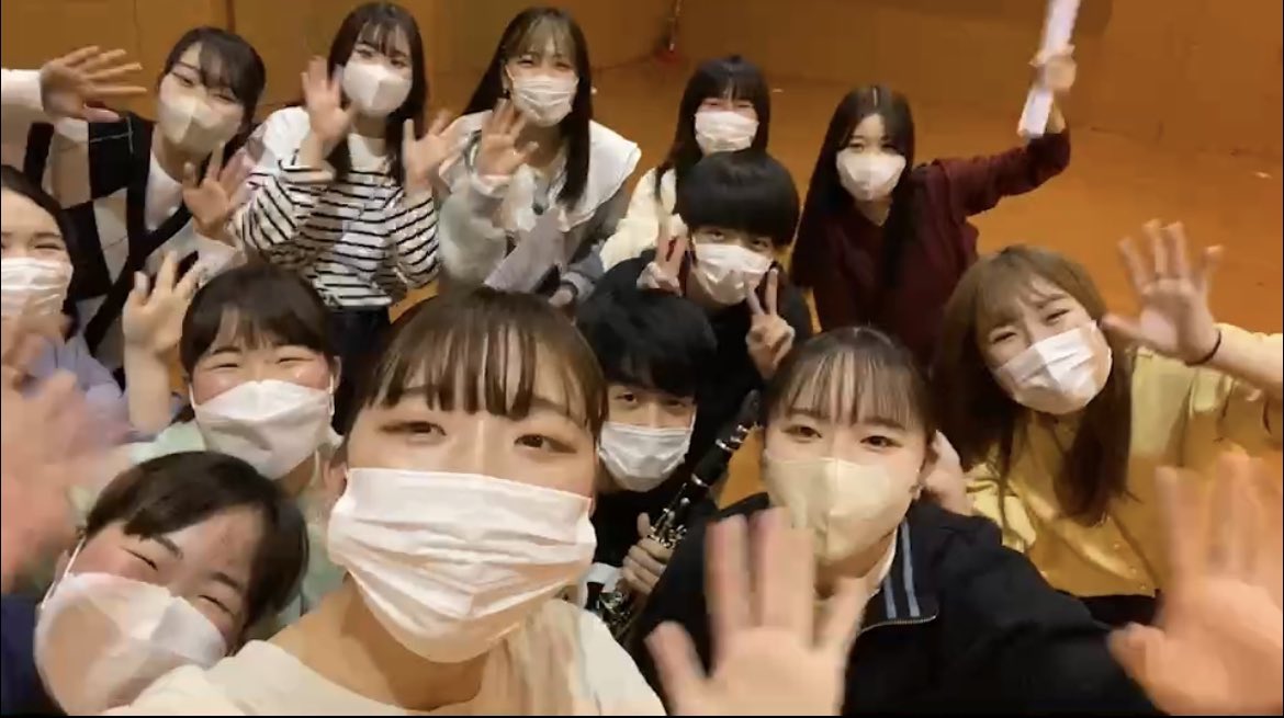 Kanagawacla's tweet photo. 明日の4月1日13時〜、16時〜
新歓コンサートを神奈川大学横浜キャンパス2号館にて行います！
なんと、クラリネットの有名なあの曲が聞けちゃいます……😋🍬🍭
是非お越しください✨ https://t.co/AUaxIo1y3v