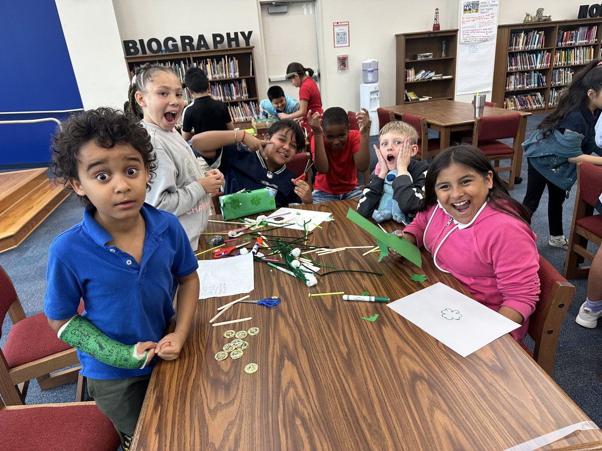 MsRiddle20's tweet photo. Third grade has been having a blast creating leprechaun traps in STEAM! Thank you for all you do @mrspharesyall 💚 https://t.co/WLVPxPJMxs