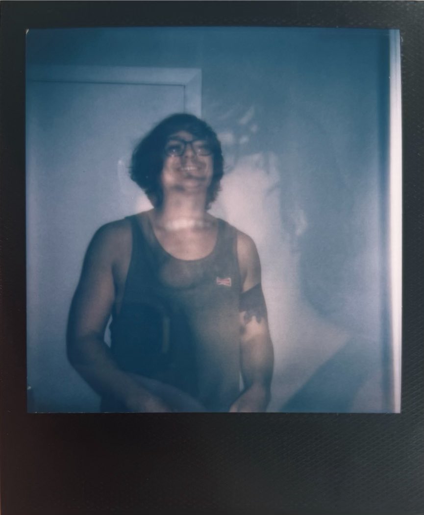 sidestepdog's tweet photo. 🚨 ANNOUNCEMENT 🚨
John Eaves (@jawnee1) is joining Sidestep Dog as a guitarist and will be playing with us on stages everywhere starting on 4/14 at Clemson! Formerly a member of Gardeners, John is a talented guitarist and brings what many are calling “the tone”. https://t.co/URhPdXJ1Hi