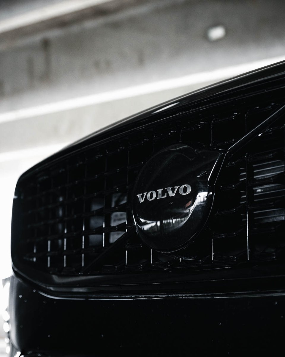 SchumacherVolvo's tweet photo. For those with a passion for adventure. Shop our exciting line of vehicles this weekend at Schumacher Volvo Cars of the Palm Beaches or go online to order your new car! 

#schumacher #schumacherautogroup #schumachervolvo #volvo #volvofan #volvodriver #palmbeach #carsales #carspot https://t.co/X2jhYv4WdR