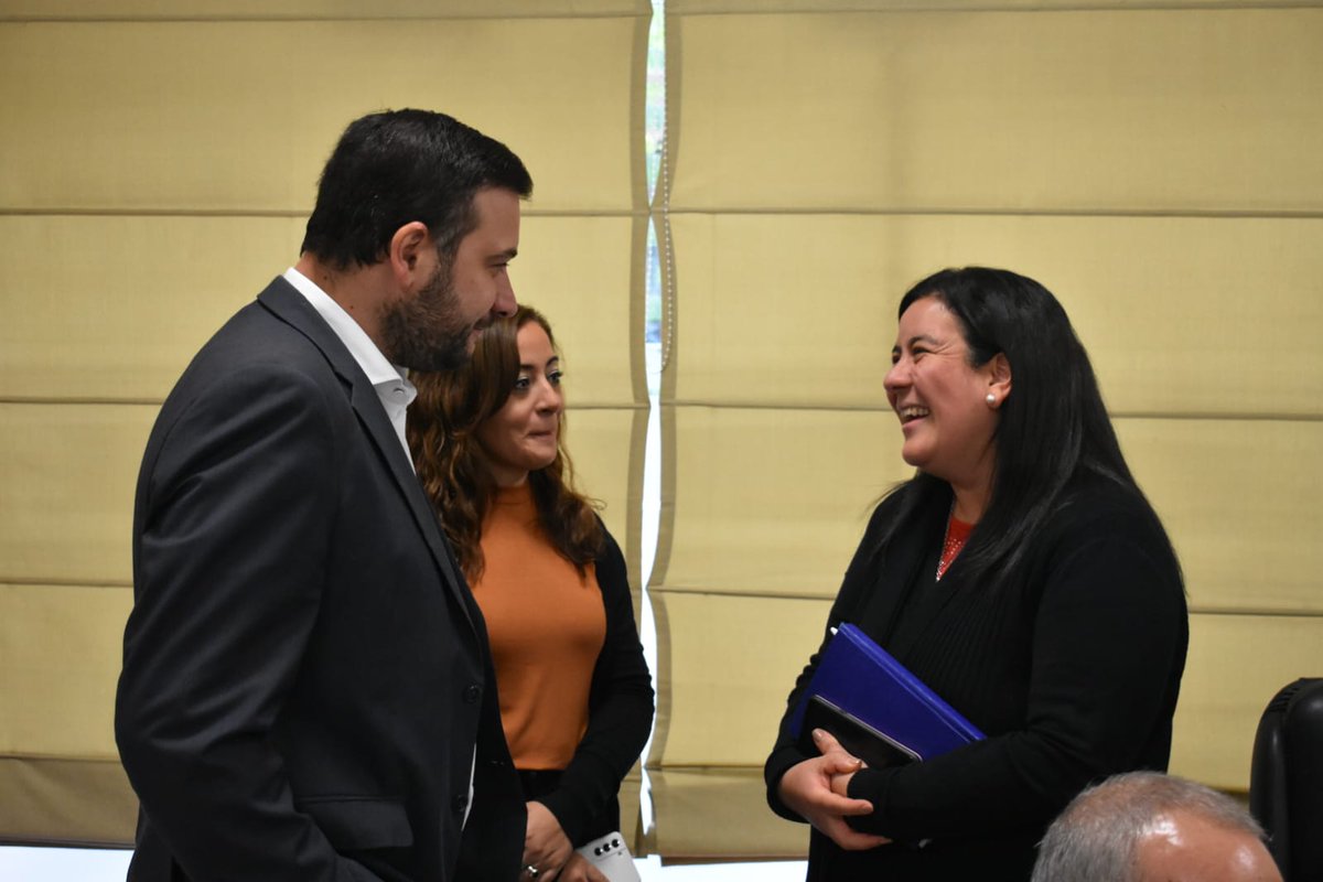 MauriPintiClop's tweet photo. La permanencia de nuestros chicos en las instituciones educativas es fundamental para su contención y formación integral

El programa PODEs es un equipo de docentes con vocación para que niños y adolescentes en riesgo de abandono escolar sostengan sus trayectorias educativas https://t.co/y3LsMnjNIz