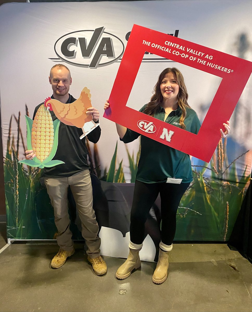 CentralValleyAg's tweet photo. We are at the Nebraska State FFA Convention Career Fair today! Stop by and see what opportunities are available at CVA, and take a picture with your friends while you're at it! 📸🤩
#NebraskaFFA #ItsUpToUs https://t.co/LWG2Jyw2yI