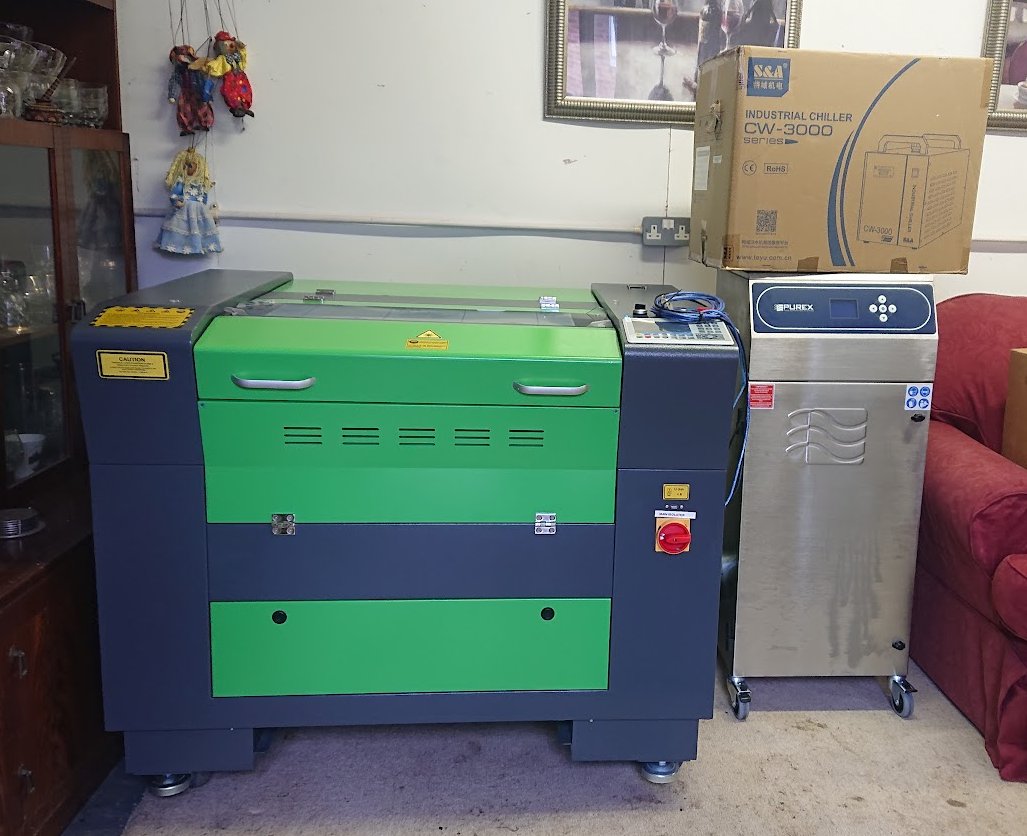 Ohhh lookie-lookie-look!

I love the smell of New Laser in the afternoon 😉😁

#sbs #mhhsbd