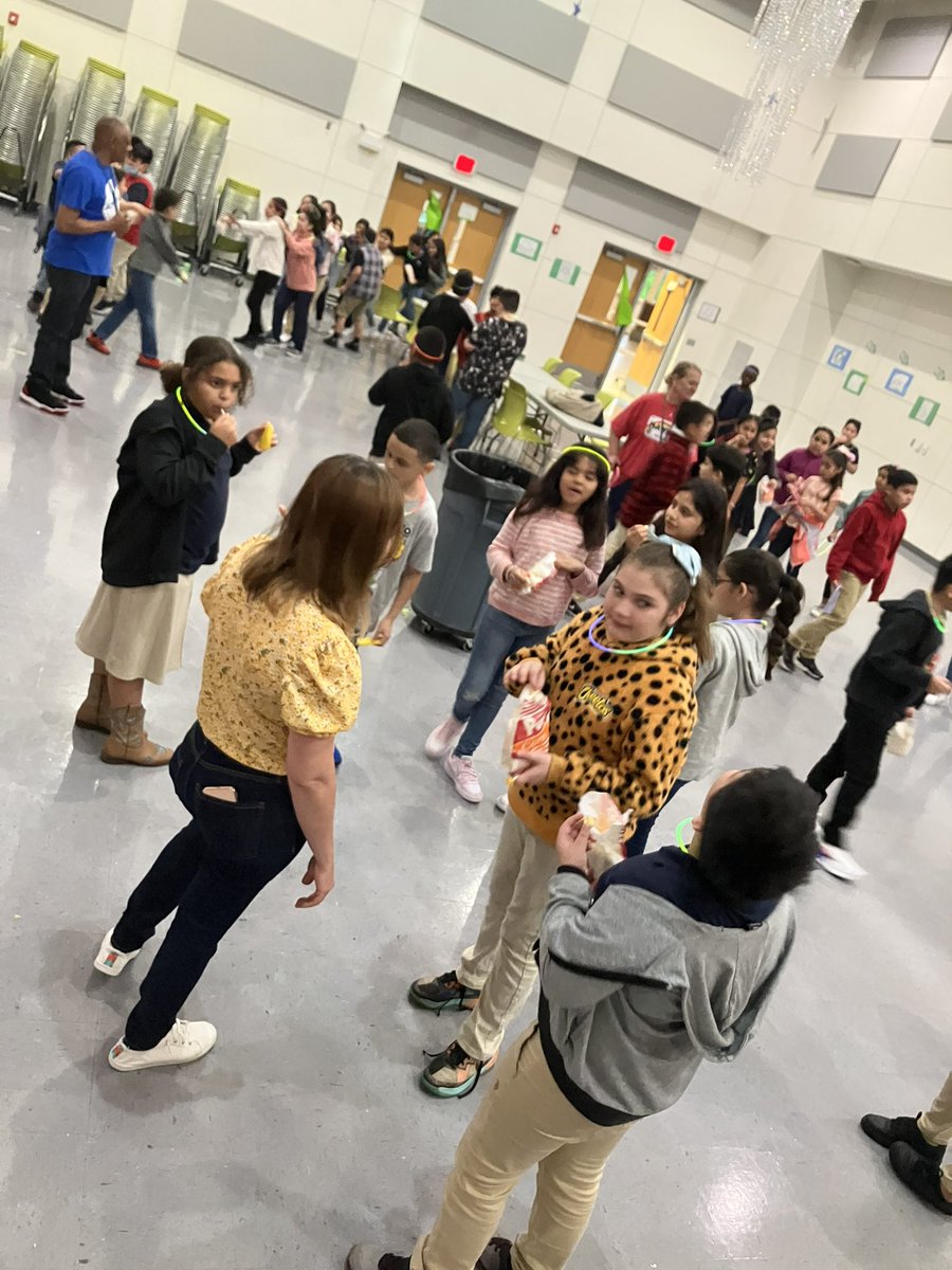 duncanreads's tweet photo. Celebrating our student success on Common Assessments today in our auditorium with glow sticks, popcorn, and good music! Go North Stars! ⭐️ @NorthSeagoville @DISDSoutheast https://t.co/Wr1jTfEdP7