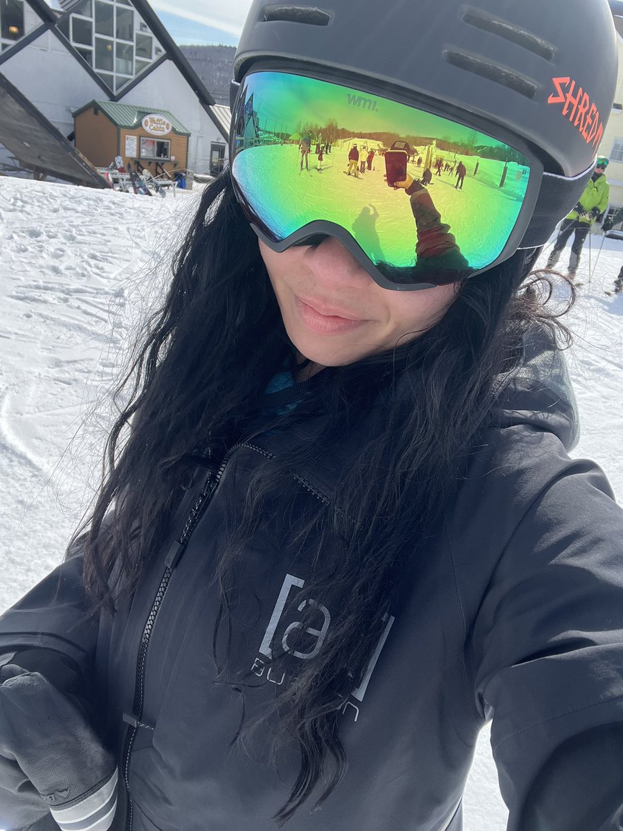 MIRANDA WRITES (@mirandawritesmc) on Twitter photo Feels so fkn good thank you Red Bull & the whole damn crew runnin thru <a href="/KillingtonMtn/">Killington Resort</a> Feels so fkn good thank you Red Bull & the whole damn crew runnin thru <a href="/KillingtonMtn/">Killington Resort</a>