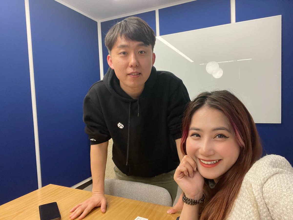 Vannyverse's tweet image. Great to have coffee talks and hear updates about @klaytn_official and Krust! So grateful that they've chosen Vietnam as one of the key markets! 
Looking forward to more collaborations between @Icetea_Labs ecosystem and Klaytn! 
#Klaytn #Krust #Vietnam #Korea #Web3