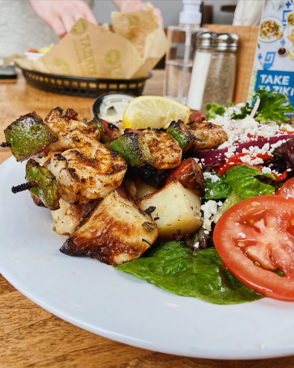 TGIF Taziki's fam 🥳🥳  Come kick off the weekend with a meal that is sure to fuel any weekend plan!