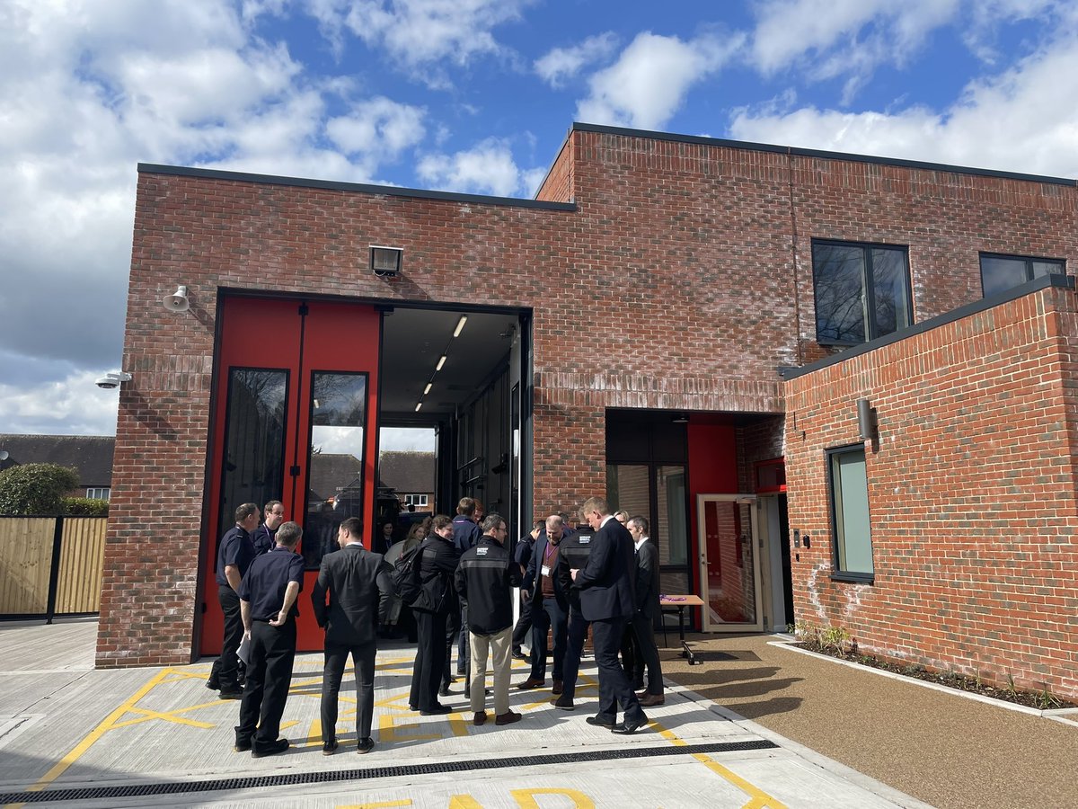 morgansindallc's tweet image. This week Bishop’s Waltham Fire Station officially opened, the first on-call fire station for Hampshire in over 40 years. The development is the first of three state-of-the-art blue light facilities in Hampshire to be delivered by the team!

morgansindallconstruction.com/news/first-of-…

#SCFValues