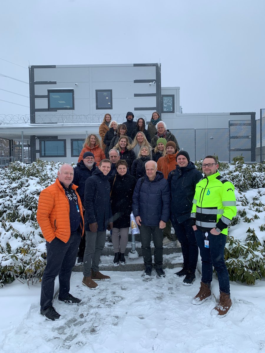 Bulk Data Centers was delighted to host and be part of the Hovedutvalget for Klima, Næring og Miljø from Agder Fylkeskommune meeting yesterday. 

Thank you to Avfall Sør for providing us with the meeting facilities.
