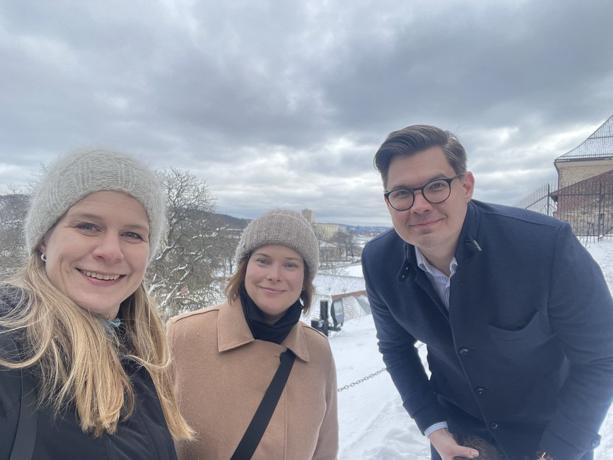 Good timing for a workshop & roundtable on Finland-Norway relations! When Finland joins NATO, the two will not only be partners, but also allies. What does that mean? Great to have @KatjaCreutz and @PesuMatti in Oslo, and discuss! @OyvindSvendsen @nupinytt @FIIA_fi @Forsvarsdep