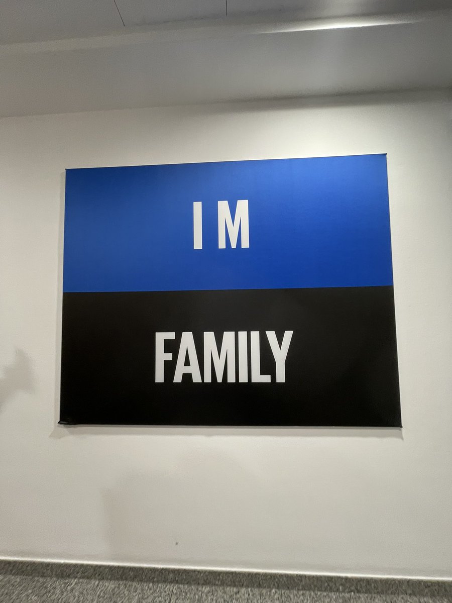 Hemos comentado infinidad de partidos en San Siro, en el Giuseppe Meazza. Es todavía mas impresionante en persona. Recordando buenos tiempos y acordando mucho de mi <a href="/CarlosToregrosa/">Carlos Torregrosa</a>, que lo echo mucho de menos.