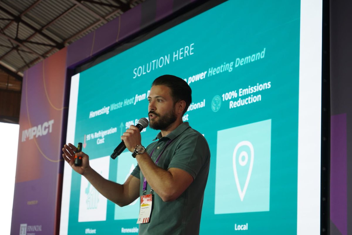 valenciactiva_'s tweet photo. 🔝🏆 #TNWValència pone el broche de oro con la pitch battle en la que han participado las startups ganadoras de las competiciones sectoriales @Internxt, Sophie’s Bionutrient, @CAPSintheair, @wenalyze, @Therminer1, Chaise Long, Nightstream y @crowmie_es

🙌🏻  ¡Gran nivel hoy! https://t.co/eBM2JMTwU3