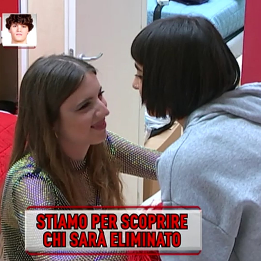 heyyimchia's tweet photo. Quest'amicizia>>>> #amici22 https://t.co/UxrvwW1Rd7