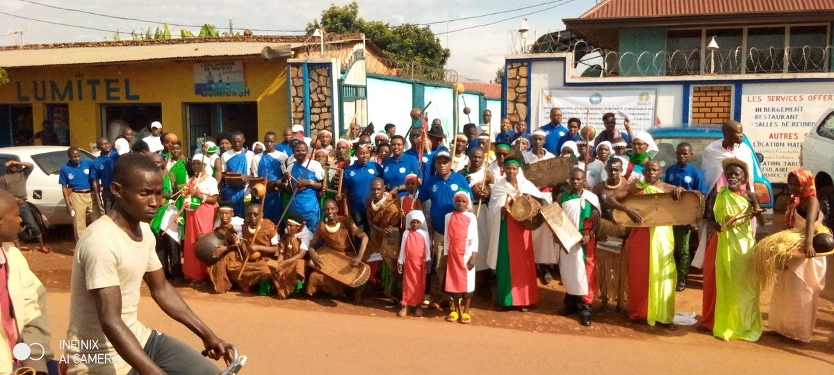 CebulacCt's tweet photo. 1. Ce 31 Mars 2023, au chef lieu de la Province #Ngozi, le Centre Burundais pr la Lecture et l'Animation Culturelle #CEBULAC a organisé la finale de la chanson burundaise traditionnelle accompagnée d'instruments de musique typiquement burundais. https://t.co/i2yqEXYzTo