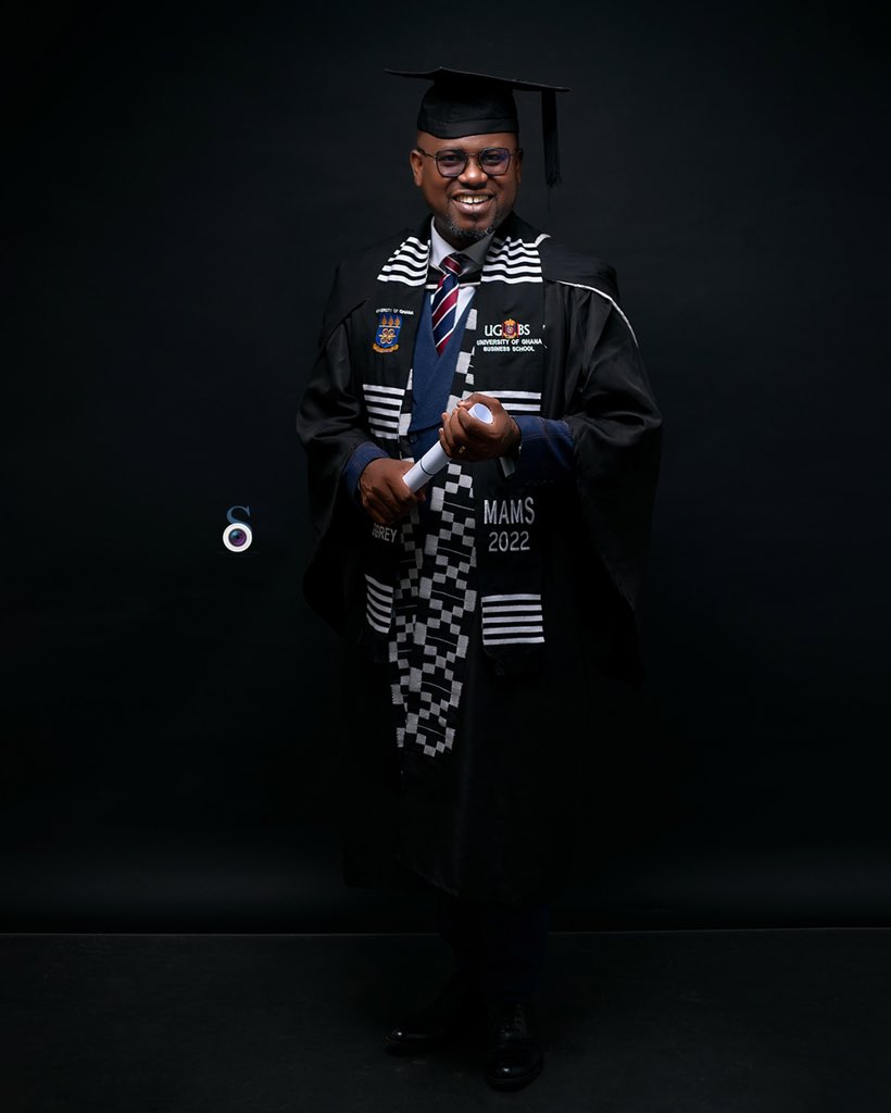 Companies and Firms who wants to grow their sales and product consumption should link up with, <a href="/abeikusantana/">AbeikuSantana</a> as he walks in with new business strategies 👌
📸: @smithimaging 

#celebrityphotographer #smithimaging 
<a href="/_Kennedyosei/">Kennedy A. Osei ESQ</a> 
#marketing #strategist #strategy  #abeikusantana