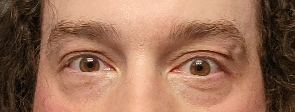 Dom_Voice420's tweet photo. Happy #Freyeday drop a pic of your gorgeous eyes. I'll RT all pics. Let's see those seductive eyes. BTW I just woke up. My eyes are tired eyes😁 https://t.co/p10Z8bq6ir