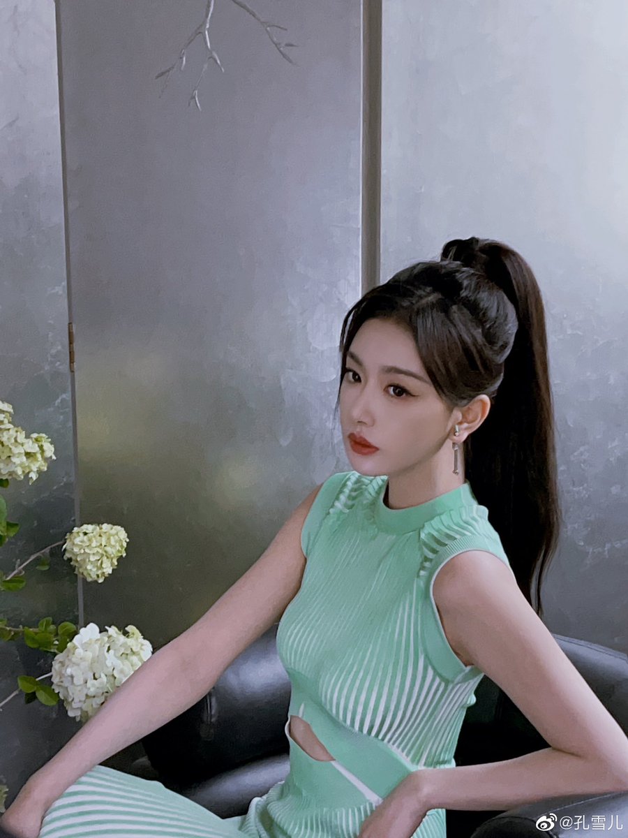 queenxueer's tweet photo. Xueer weibo update

Some high ponytails 🐰 

#KongXueer #孔雪儿 #SherryKong https://t.co/hP30P68gKu