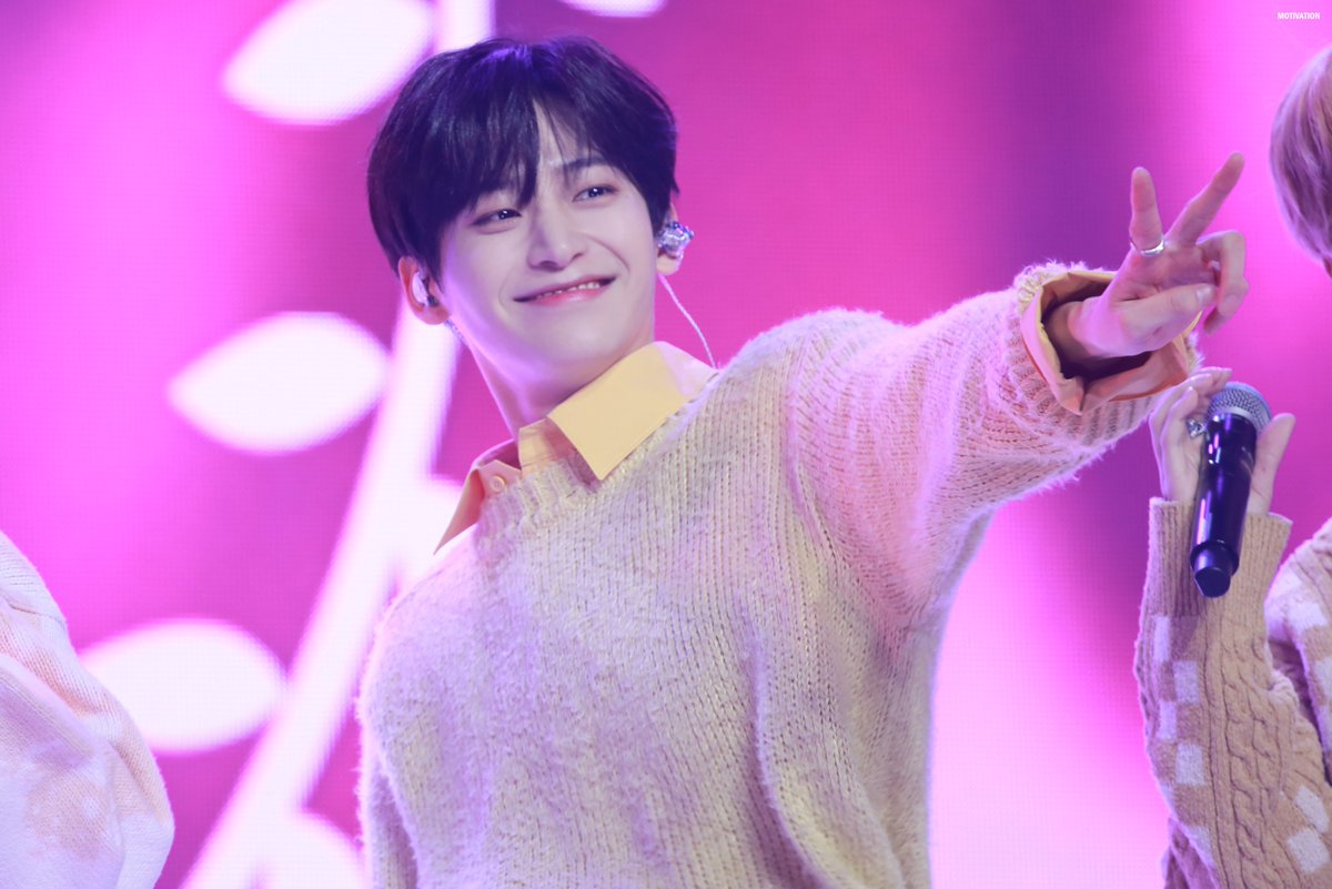MOTIVATION_DH's tweet photo. 230219 Dear My LUVITY

그 누구보다 화려하게 빛날 거야

#구정모 #JUNGMO #ク·ジョンモ
#크래비티 #CRAVITY
#AprilFoolsDay https://t.co/uHvVAV1173