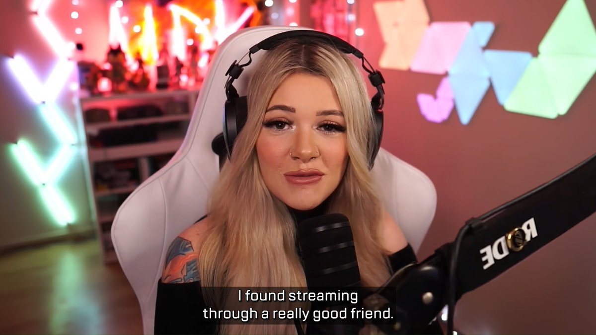 #Apex翻訳 
今週のコミュニティスポットライトでアゲてこう✨

古参のApexプレイヤーでポジティブの模範であるMispMDK1をTwitchでチェックして、楽しさを愛する彼女のアップビートな配信を視聴しよう。 