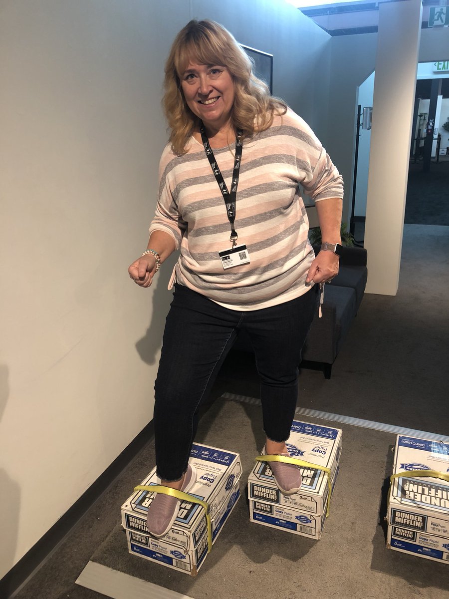 kulvr's tweet photo. That’s what she said! Kinda fun playing around The Office. #TheOfficeExperience @theofficeexp https://t.co/2khLZHTZhb