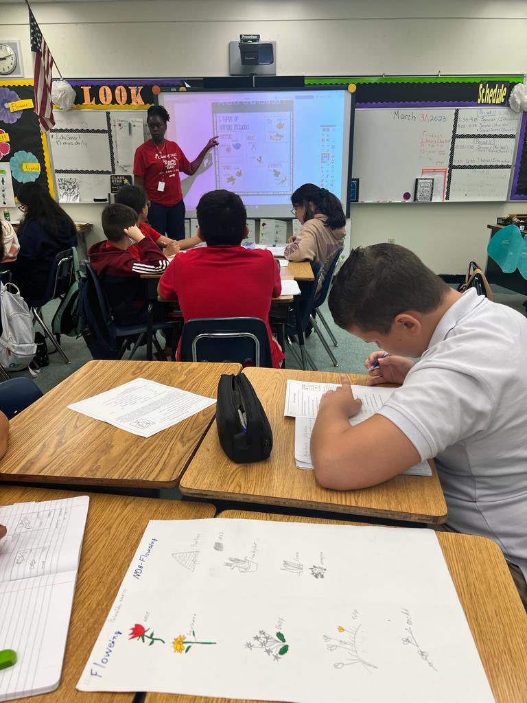 NestorEMarcia's tweet photo. Nothing like interacting with science 𦴠concepts. That is what is happening @CharlesDWycheES. #WeLoveOurScienceEducators @MDCPSSci @AileenVega123 @YusimiOsteen @NoreydaCasanas @Kcscott1212 https://t.co/8lEIWBdy4F