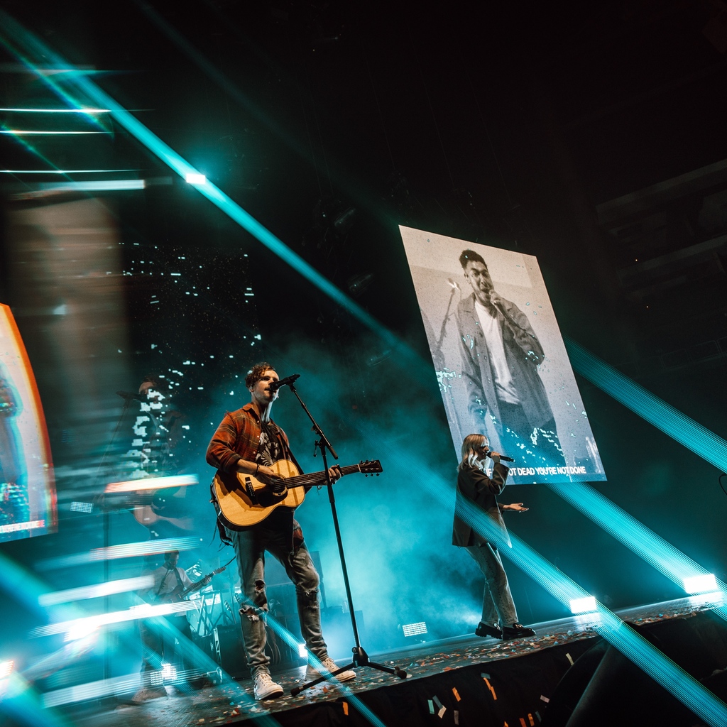 rocketrepublic's tweet photo. Shots from the @elevationworship tour with the 12 Verse Challenge – Part 3 // @stevenfurtick⁠
⁠
All shots by https://t.co/keRo4HE5v2 ⚡️⁠
⁠
#eventphotography #designstudio #photography https://t.co/7EU1MiaKe0