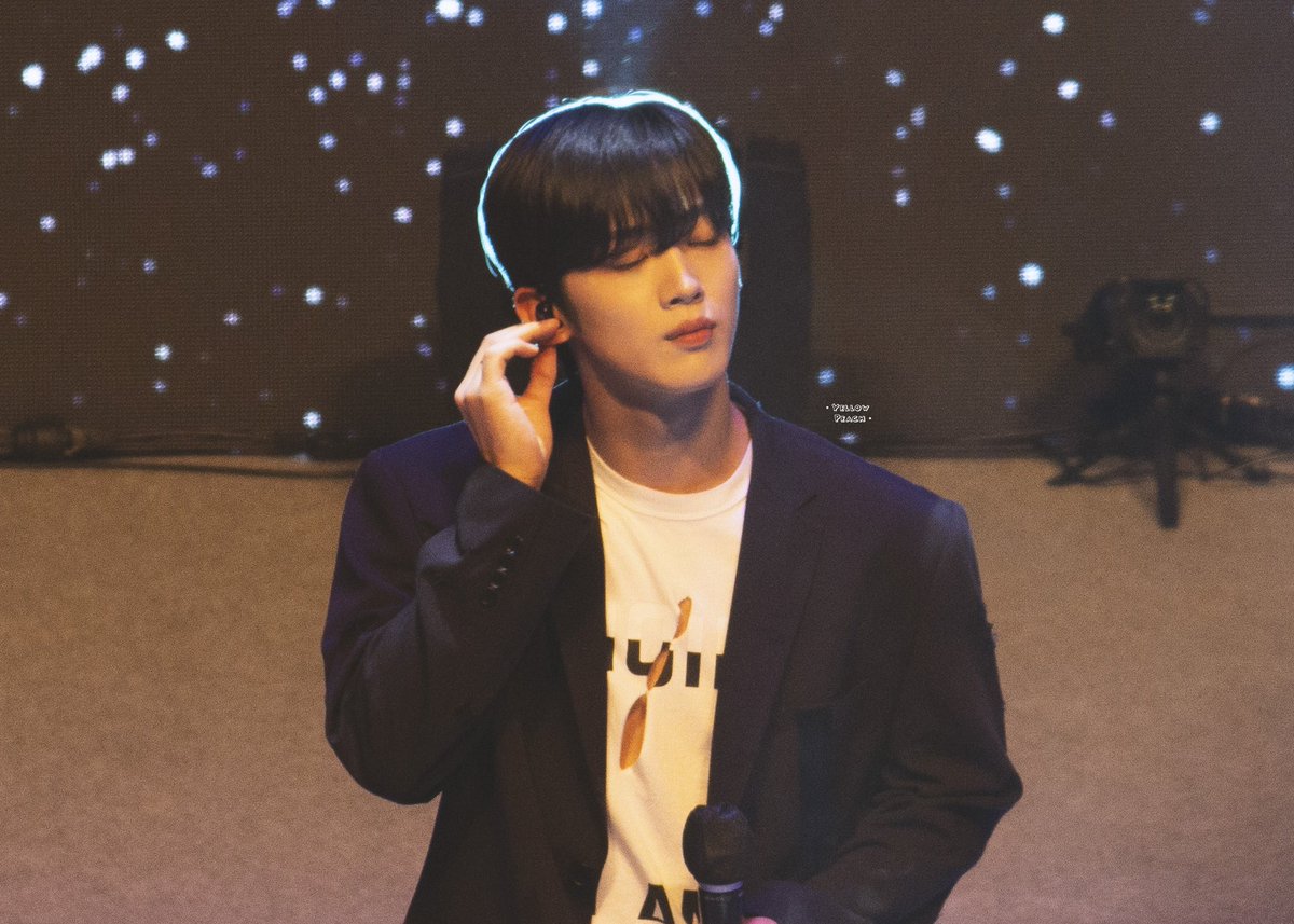 htgdmw's tweet photo. 🌟

#AprilFoolsDay2023 
#WEi #김요한 https://t.co/oUy1RDKZU3