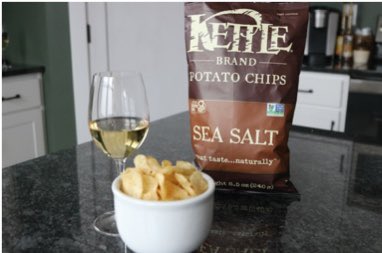 Happy #nationaltaterday! Check out these delicious chip and #missouriwine pairings ✨ see them all on our blog: 

bit.ly/40tIaZt