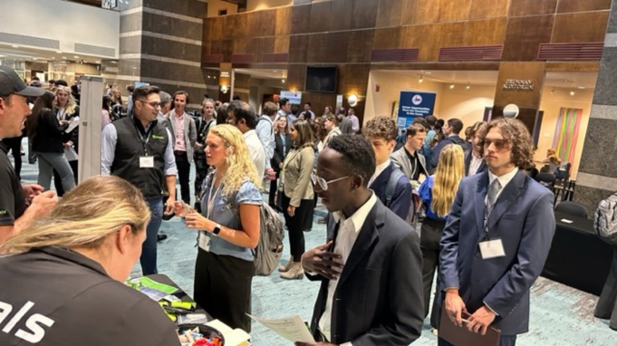 UNC_CleanTech's tweet photo. The 2023 UNC Cleantech Summit was a record-setting conference! The two-day event featured smart mobility, carbon capture, hydrogen, renewables, battery storage, EVs, policy, and more. Thanks to all who attended and participated in the UNC Cleantech Summit! https://t.co/ZFpSpnotHi