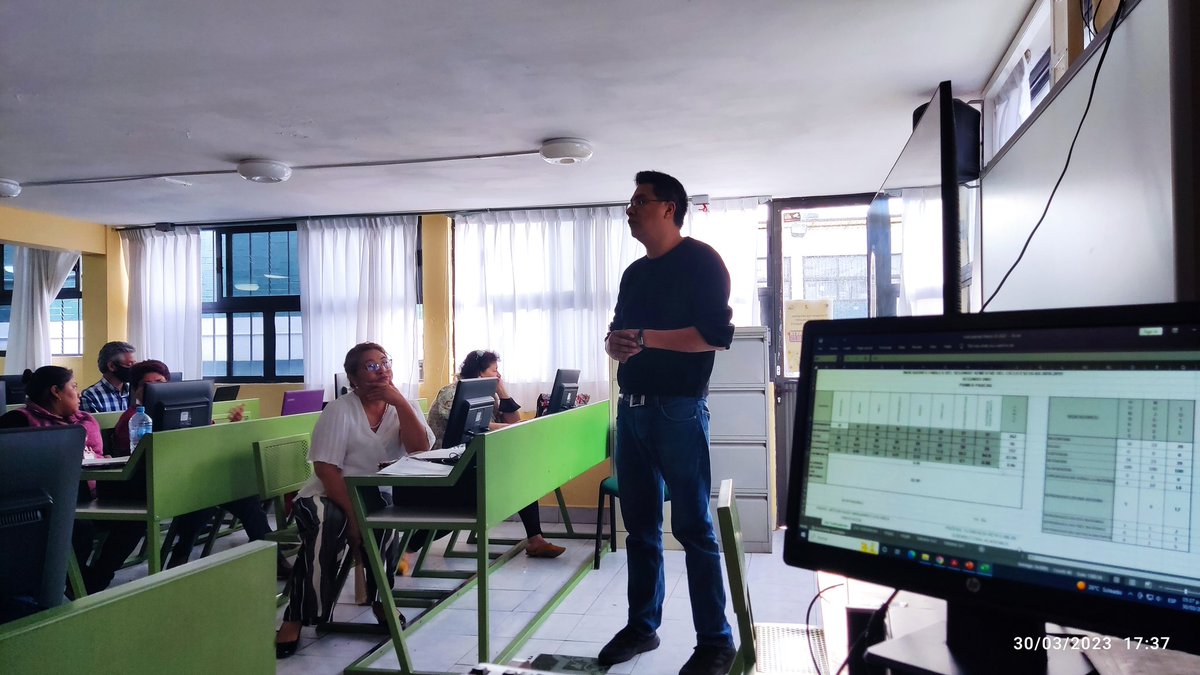 epo116's tweet photo. @EPO116 realizó su Jornada de Acompañamiento Académico turno vespertino revisando indicadores académicos protocolos de prevención de acoso y estrategia de igualdad de genero
#EducaciónFuerte #EMS #Edoméx @SEMSedomex @israeljeronimol @DGEMSedomex @NoeOrtegaCamac1 @dbg_epoem @zbg02 https://t.co/wt08tiweFi