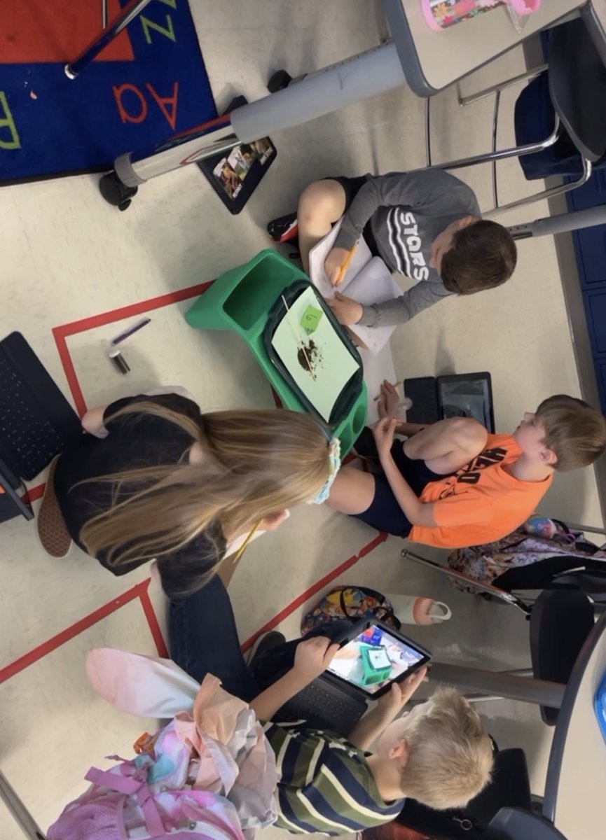 MsHite_STARS's tweet photo. Soil Investigation 🔬👩🔬👨🔬 @LISDScience #soil @OldSettlersES #scienctist #ONElisd https://t.co/8dylNvHmKw