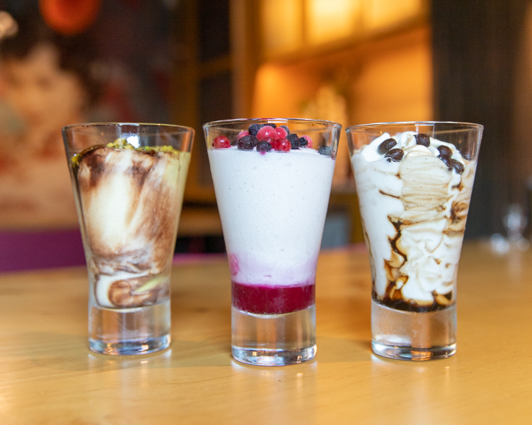 sumiaohunan's tweet photo. It's the weekend and we're ready for a sweet treat! What's the perfect way to end your meal? A cup of gelato! 🍨 https://t.co/zgz8RU09Gv
