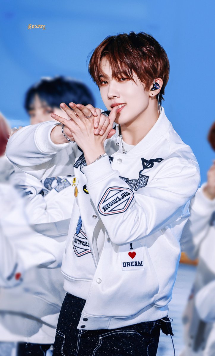 ROSTTE_YOON's tweet photo. #지성 #JISUNG
#박지성 #NCTDREAM
#AprilFoolsDay2023 https://t.co/Yak0MeMDV5