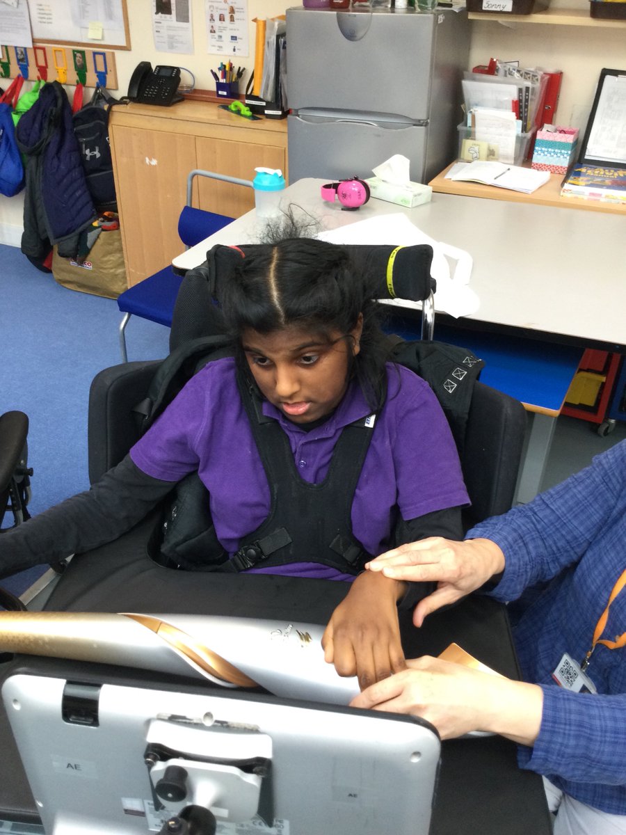 Chris from @Wheelpower came to see us yesterday. He represented GB and England for Power lifting. 

He bought in a replica of the Bejing 2022 Paralympic torch to show us - thank you!

#WheelchairSport #Neurodisability #CerebralPalsy #School