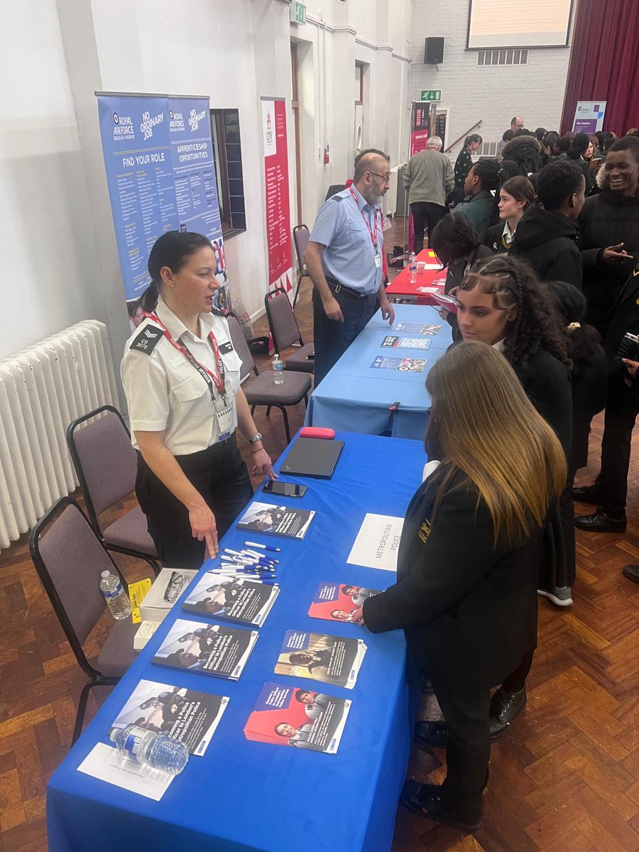 Sedgehill Academy (@sedgehillacad) on Twitter photo Big thanks to <a href="/NewsteadWood/">Newstead Wood School</a> for inviting our students to attend their Building Futures Careers Fair. A first for our Y10 students but they soon found their voices, asking some great questions to employers and university students #sedgehillsuccess #Careers Big thanks to <a href="/NewsteadWood/">Newstead Wood School</a> for inviting our students to attend their Building Futures Careers Fair. A first for our Y10 students but they soon found their voices, asking some great questions to employers and university students #sedgehillsuccess #Careers