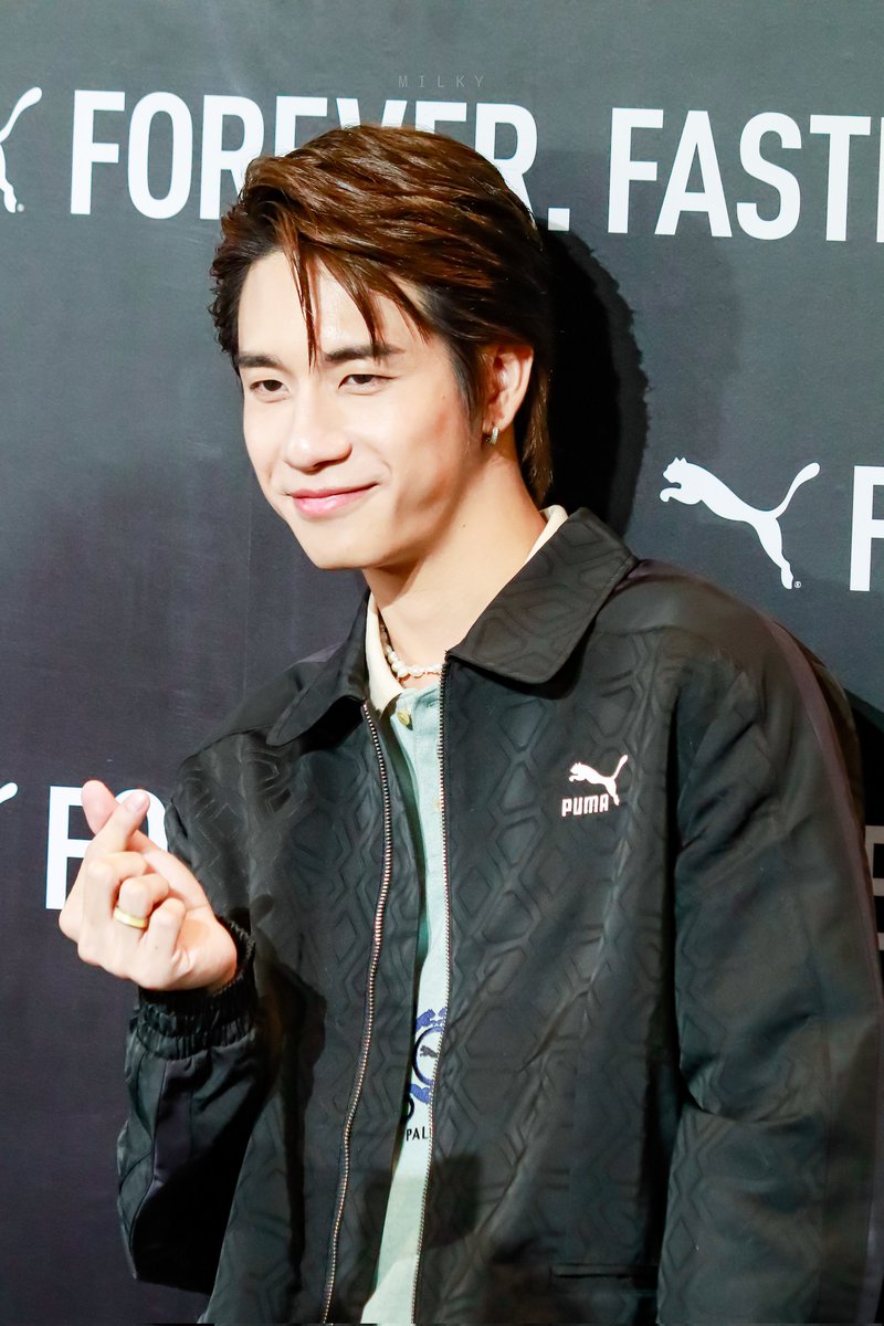 Immilky3's tweet photo. "ไม่ดื้อเท่าไรหรอก"
--------------------------------
{ 30°03°2023 🦖 }
#PUMAThailand #PUMATH #PUMACourt #PUMAForeverFaster
#prompayy #anotherboytj
@anotherboytj23
#photobymilky https://t.co/4SNHdGKDIz