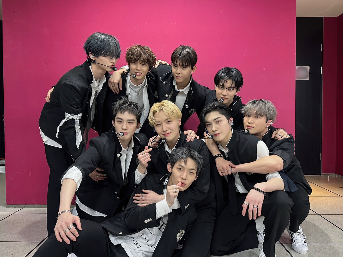 nthebubblegirl's tweet image. I CAN’T BELIEVE IT’S BEEN THAT LONG😭😭😭THANK YOU MY PRECIOUS BOYS FOR EACH DAY!!! I WILL STAY WITH YOU FOREVER!! I LOVE YOU!🩷❤️🧡💛💚🩵💙💜🖤🩶🤍🤎❤️‍🔥❤️‍🩹❣️💕💞💓💗💖💘💝💟#3yearsTOgether #티오원3주년_너무축하해_많이행복해