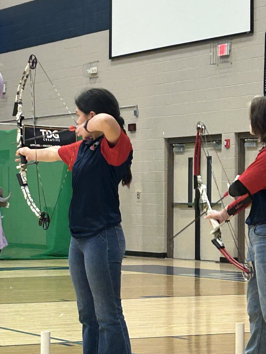 oaklandarchery's tweet photo. NASP 3D STATE TOURNAMENT ! 

BULLSEYE COMING UP NEXT::: 
13:00 for the MIDDLE SCHOOL
14:15 for the HIGH SCHOOL
@ MILLERS COLISEUM https://t.co/2Wx9YoDAIr