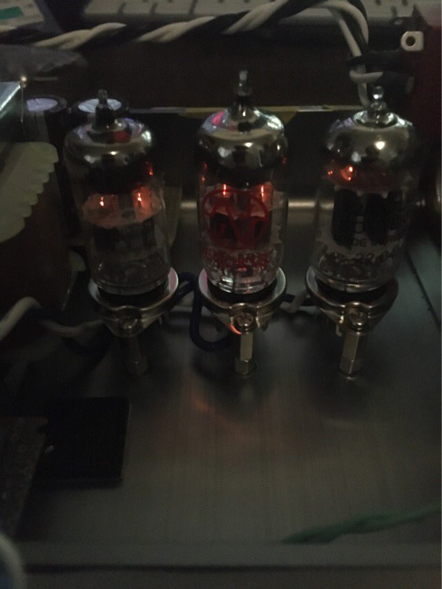 spin_t_'s tweet photo. 電源回路作って、無事点火。

電圧もリップルも設計通りで一安心… https://t.co/WOayrSAloV