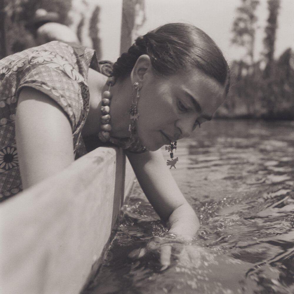 Everything changes, 
everything moves, everything 
evolves, everything flies 
and goes away. 

—Frida Kahlo